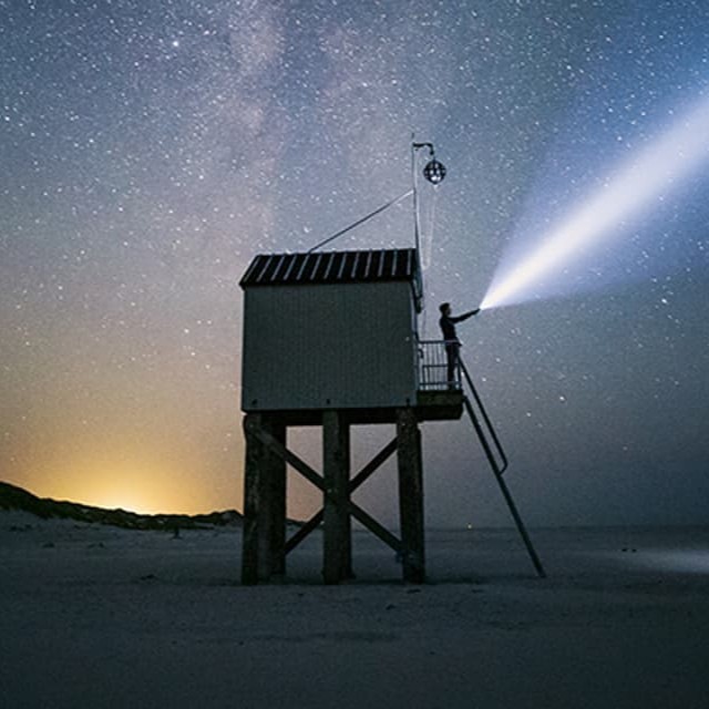 Dark sky op Terschelling belelven. Ga op avontuur in de nacht en ervaar de minst vervuilde sterrenlucht in Nederland